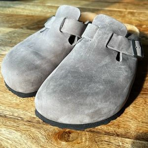 Like new Boston Clogs Birkenstocks
